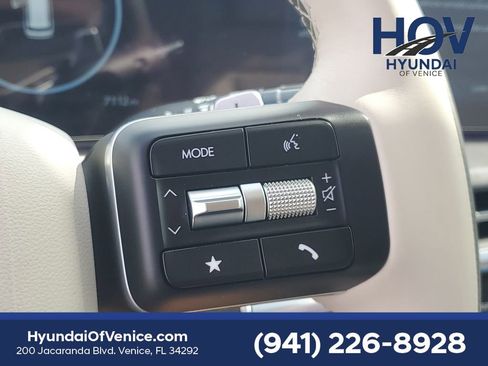 Used 2025 Hyundai Santa Fe Calligraphy AWD/4WD image 30