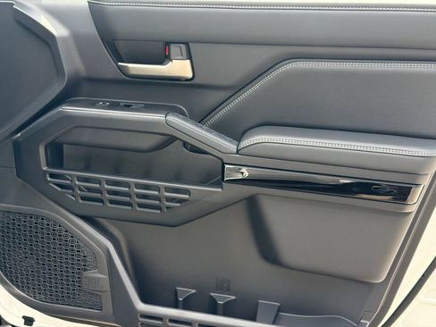 New 2026 Toyota 4Runner Limited AWD/4WD image 12
