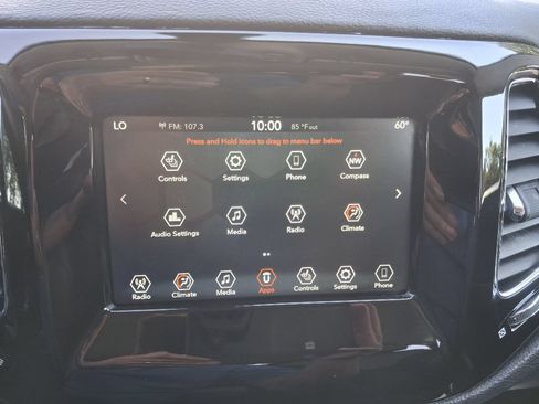 Used 2019 Jeep Compass Latitude AWD/4WD image 7