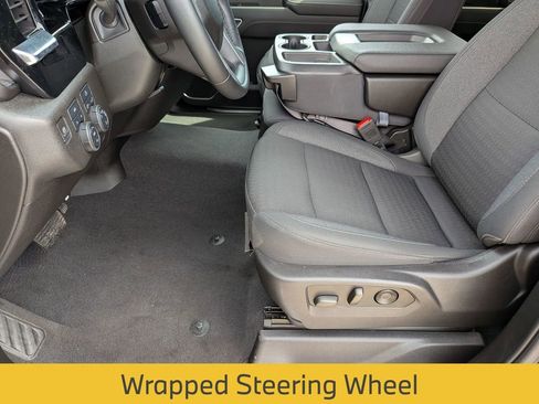 Used 2023 Chevrolet Silverado 1500 LT AWD/4WD image 15