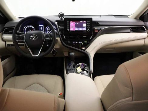 Used 2022 Toyota Camry LE w/ Carpet Mat Package (TMS) FWD image 35