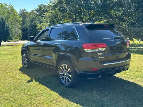 Used 2018 Jeep Grand Cherokee Overland image 6
