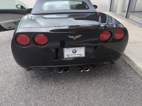 Used 2008 Chevrolet Corvette Convertible w/ Preferred Equipment Group RWD image 9