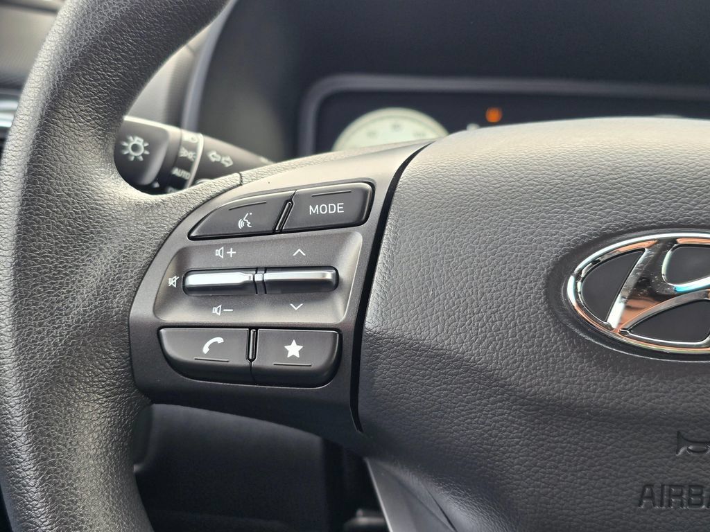 Used 2023 Hyundai Kona SE FWD image 26