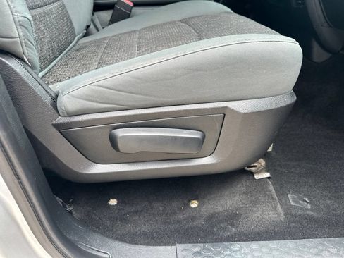 Used 2016 RAM 1500 Big Horn RWD image 27