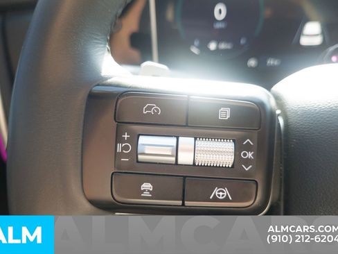 Used 2025 Hyundai Santa Fe Limited FWD image 13