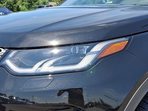Used 2020 Land Rover Discovery Sport SE AWD/4WD image 9