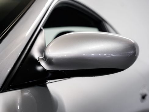 Used 2004 Porsche 911 Carrera RWD image 32