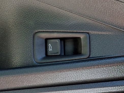 Certified 2022 Volkswagen ID.4 Pro S RWD image 24