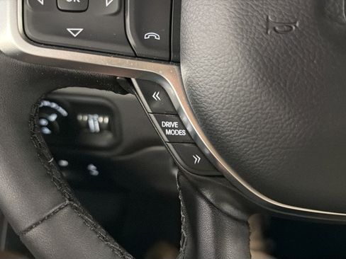 Used 2025 RAM 1500 Big Horn AWD/4WD image 24