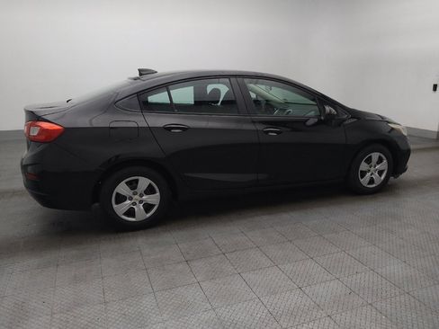 Used 2017 Chevrolet Cruze LS image 10