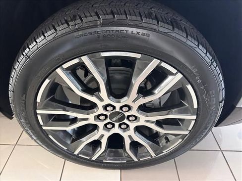New 2026 GMC Acadia Denali Ultimate FWD image 14