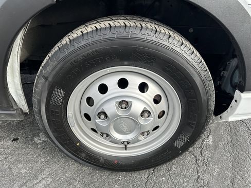 Used 2024 Ford Transit 350 XLT image 13