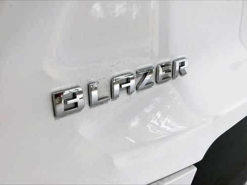 Used 2024 Chevrolet Blazer LT w/ Convenience Package image 28