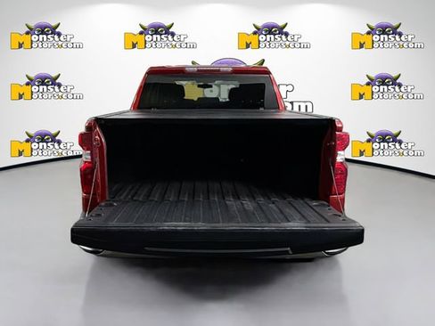 Used 2021 Chevrolet Silverado 1500 LT image 25