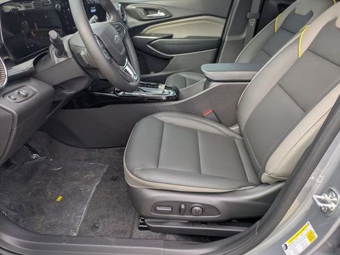 New 2026 Chevrolet Trax ACTIV w/ Sunroof Package FWD image 11