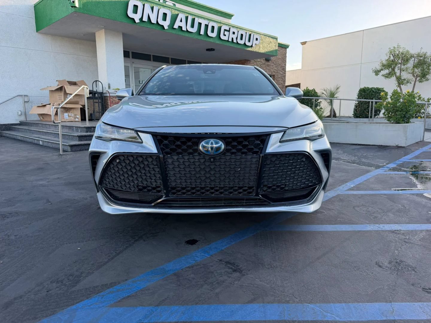 Used 2021 Toyota Avalon Limited w/ Advanced Safety Package FWD image 2