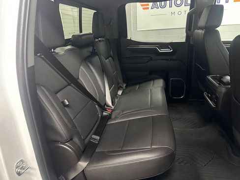 Used 2025 Chevrolet Silverado 1500 RST AWD/4WD image 21