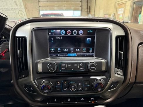 Used 2018 Chevrolet Silverado 1500 LTZ w/ Sport Package AWD/4WD image 18