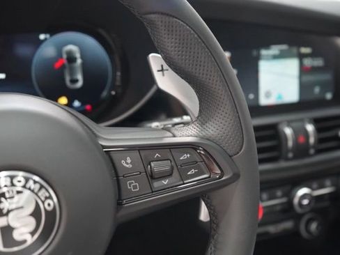 New 2025 Alfa Romeo Giulia AWD image 22