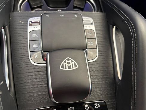 Used 2023 Mercedes-Benz Maybach GLS 600 4MATIC image 23