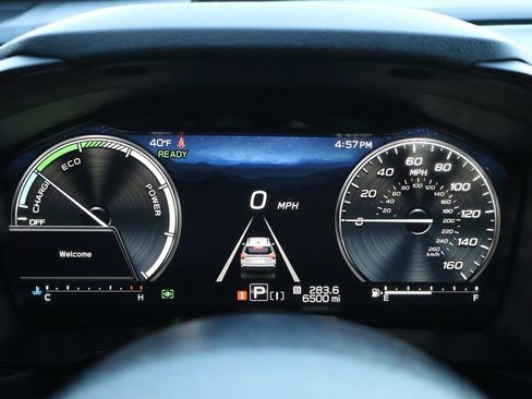 Used 2025 Subaru Forester Touring image 31