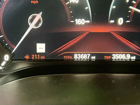 Used 2018 BMW 530i image 8