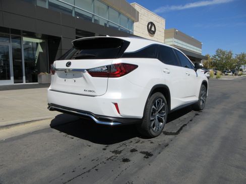 Used 2020 Lexus RX 350L Premium w/ Premium Package AWD/4WD image 9
