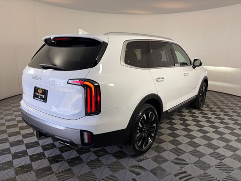 Certified 2025 Kia Telluride SX Prestige AWD/4WD image 26