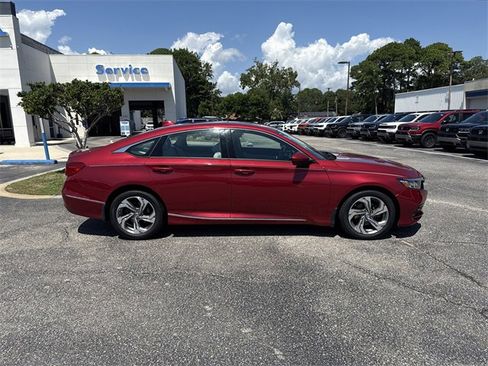 Used 2020 Honda Accord EX image 4