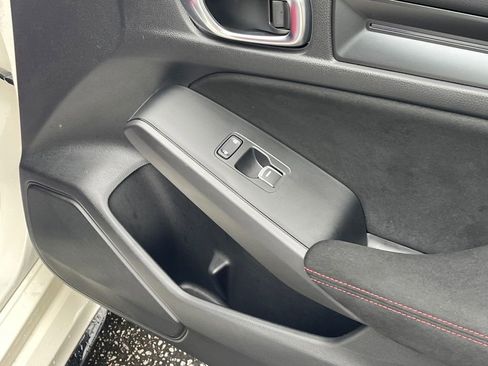 Used 2025 Honda Civic Type R image 16