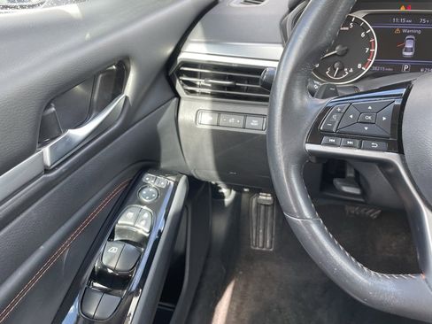 Certified 2023 Nissan Altima 2.5 SR image 13