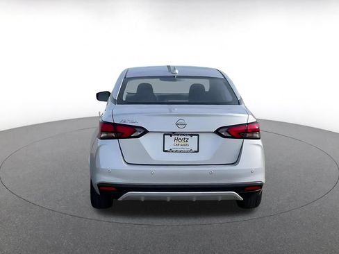 Used 2025 Nissan Versa SV FWD image 12