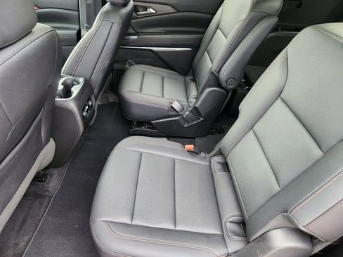 Certified 2025 Chevrolet Traverse Z71 AWD/4WD image 11