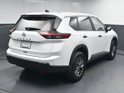 Used 2025 Nissan Rogue S image 7