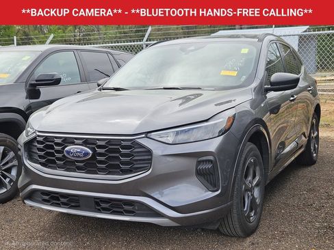Used 2024 Ford Escape ST-Line image 3