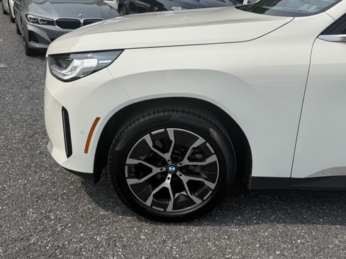 Used 2025 BMW X3 xDrive30i w/ Premium Package AWD/4WD image 7