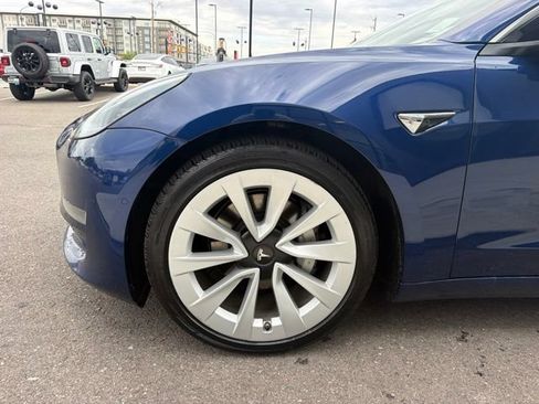 Used 2019 Tesla Model 3 Long Range AWD/4WD image 4