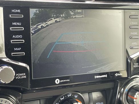 Used 2020 Toyota 4Runner Venture AWD/4WD image 19