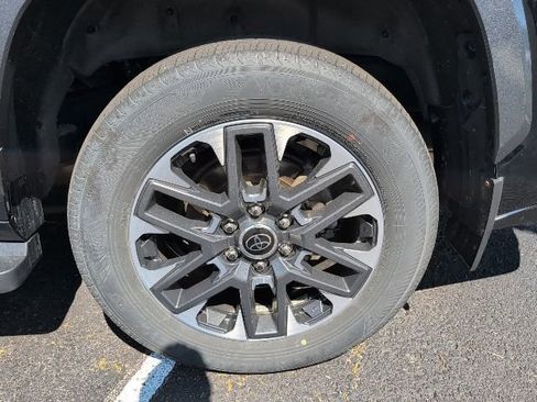 Used 2023 Toyota Sequoia Limited w/ Tow Technology Package AWD/4WD image 11