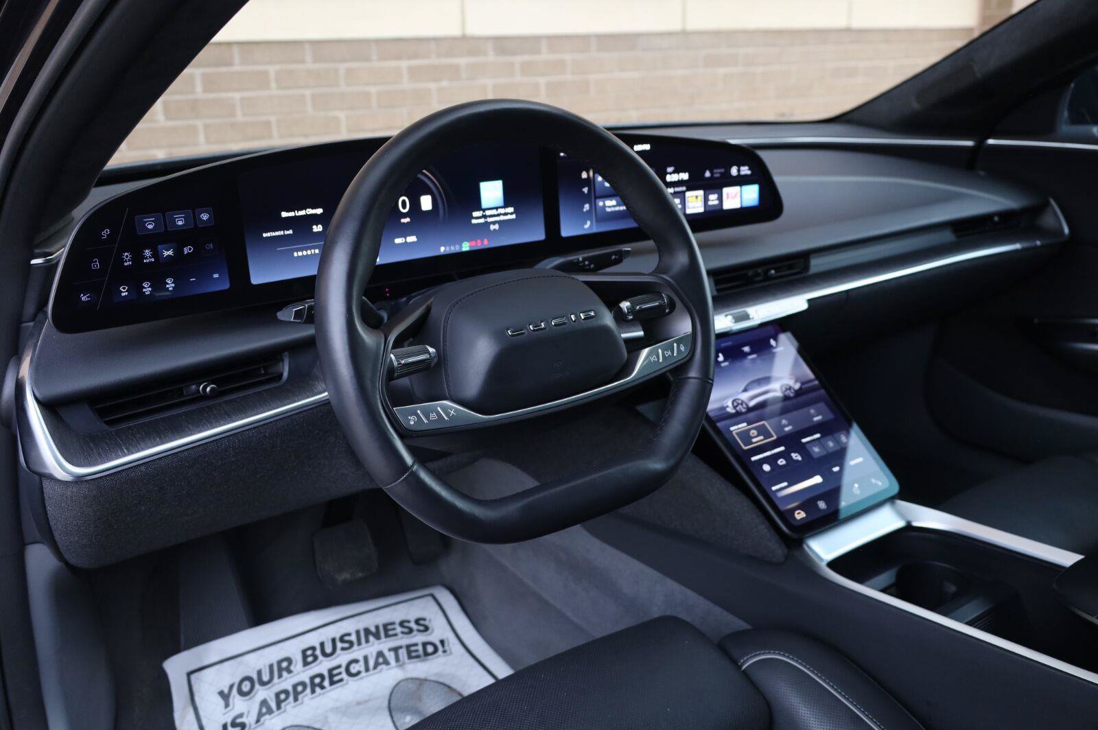 Used 2025 Lucid Air Touring AWD/4WD image 16