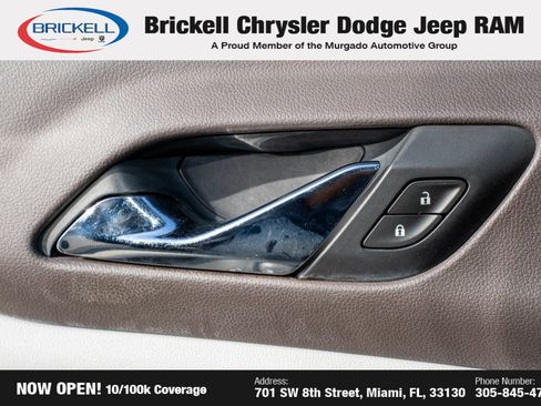 Used 2018 GMC Acadia SLT image 28