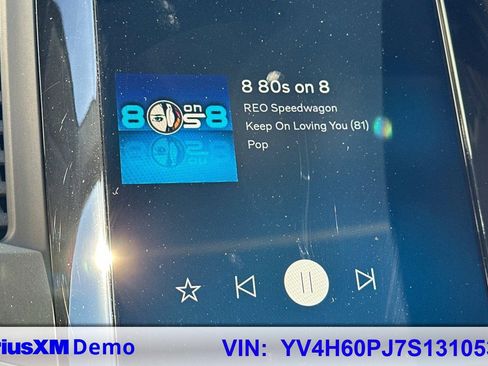 Used 2025 Volvo XC90 T8 Core w/ Climate Package image 29