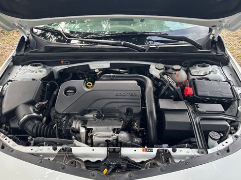 Used 2024 Chevrolet Malibu LT image 32