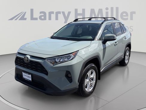 Used 2021 Toyota RAV4 XLE w/ Convenience Package AWD/4WD image 1