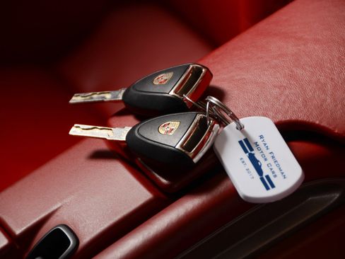 Used 2012 Porsche 911 Carrera 4 GTS image 30