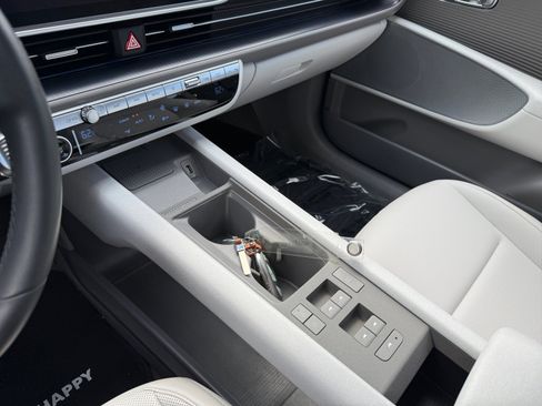 Used 2024 Hyundai Ioniq 6 SEL image 13