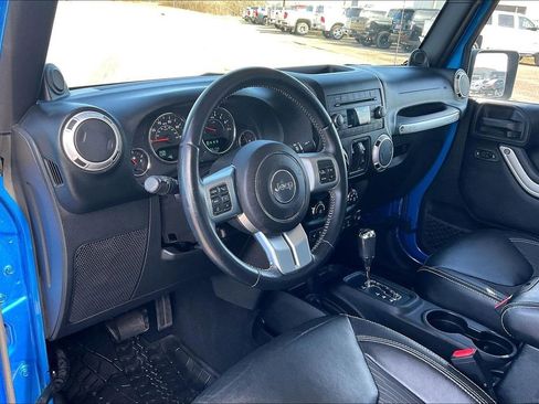 Used 2014 Jeep Wrangler Unlimited Sport image 13