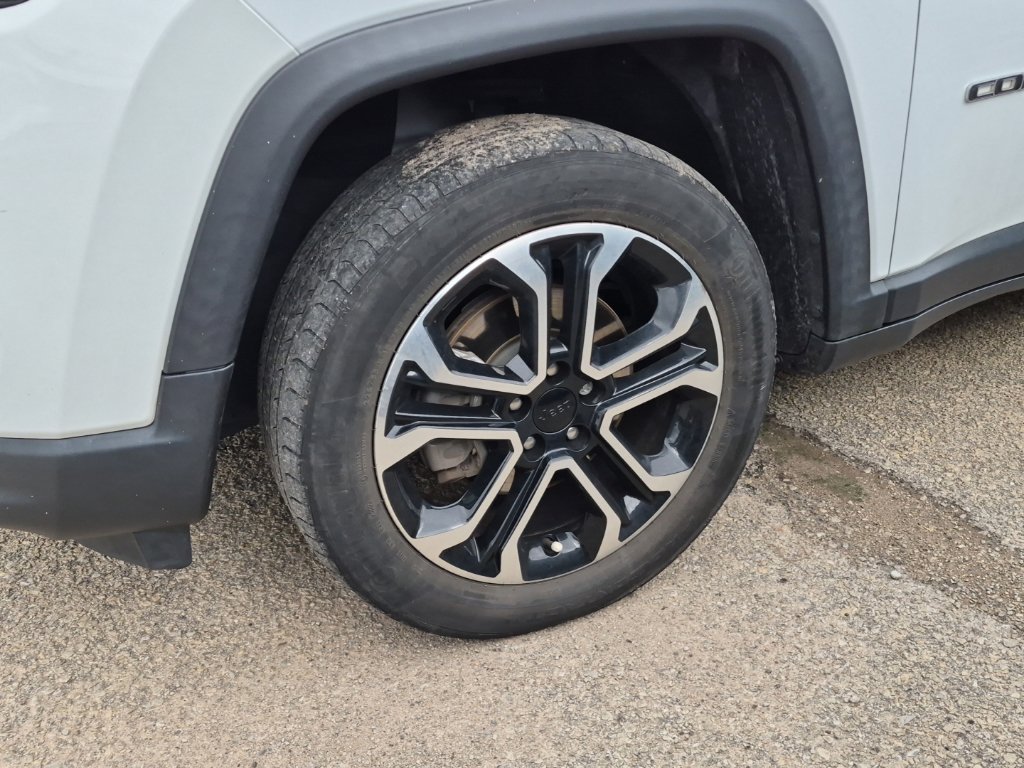 Used 2022 Jeep Compass Limited AWD/4WD image 6