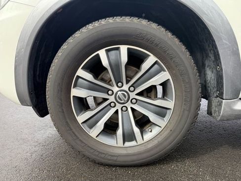 Used 2017 Nissan Armada SL w/ Moonroof Package image 8